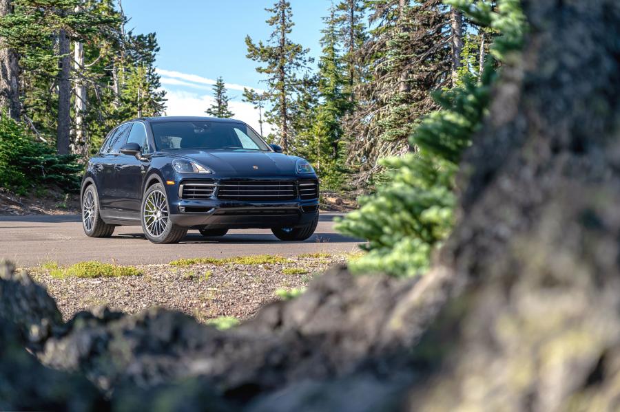  Porsche Cayenne E-Hybrid (PO536) 2018 года  (NA) (фото 1 из 38)